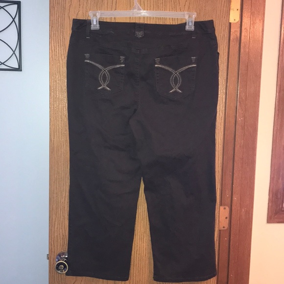 Super soft cropped pants - Picture 2 of 3